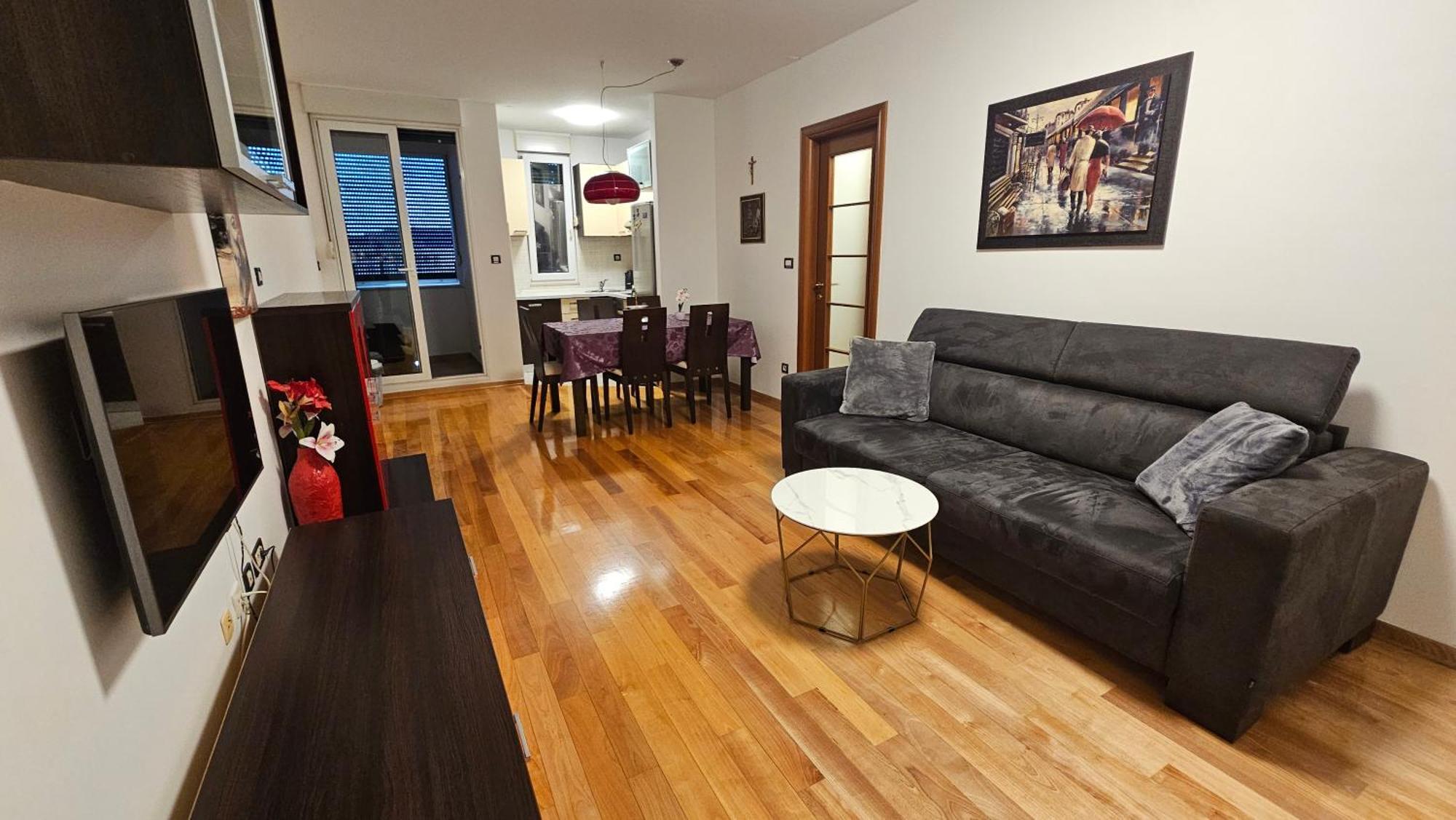 Euphoria - Free Private Garage Apartmán